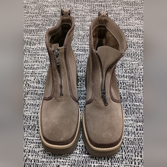 UGG City Func Front Zip Up Suede Brown Boots Women's 9 - Picture 10 of 15
